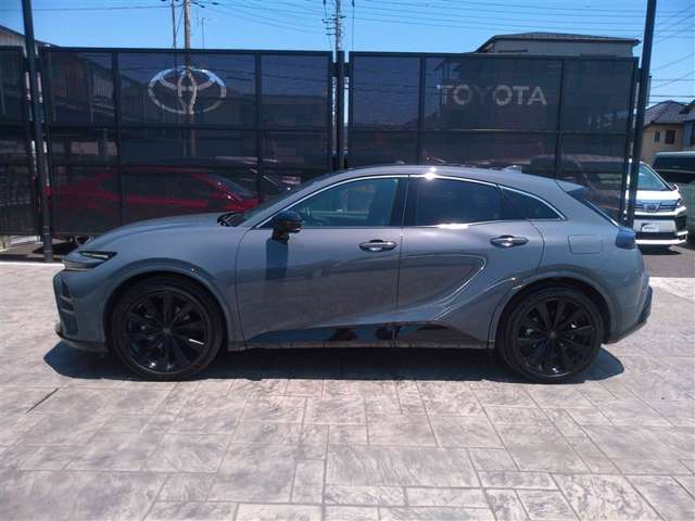 Toyota Crown Sport 6