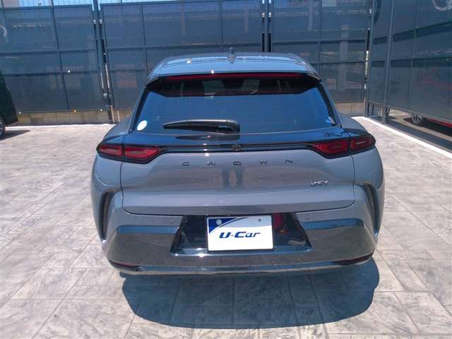 Toyota Crown Sport 9
