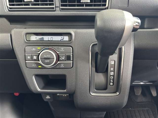Daihatsu Atrai 12