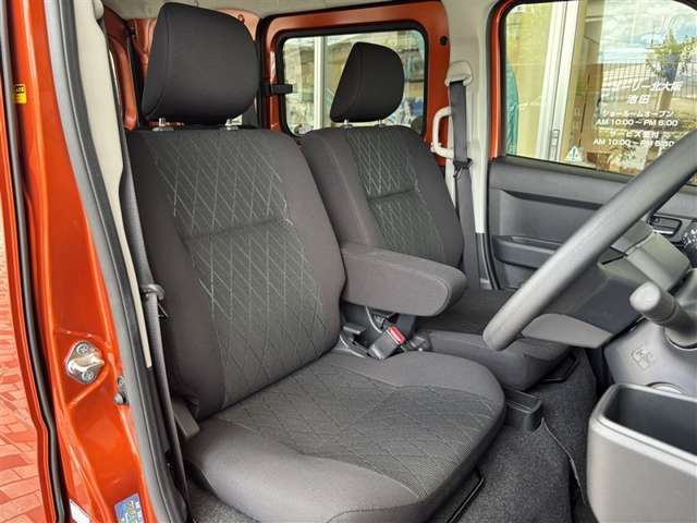 Daihatsu Atrai 3