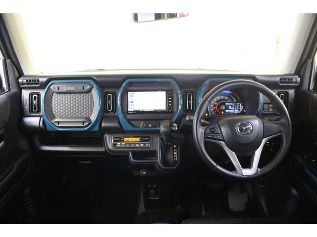 Mazda Flair Crossover 6