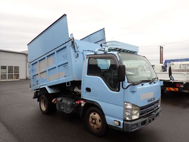 Isuzu Elf 3