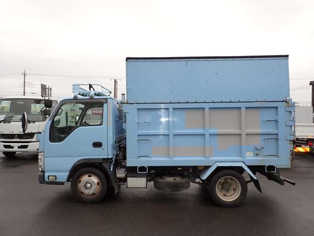 Isuzu Elf 8