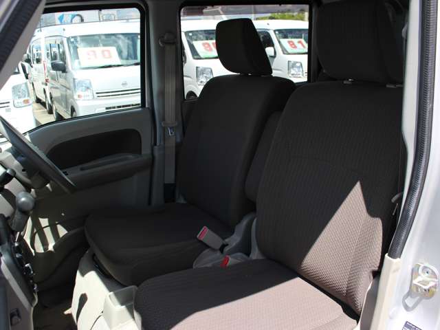 Nissan NV100 Clipper 11