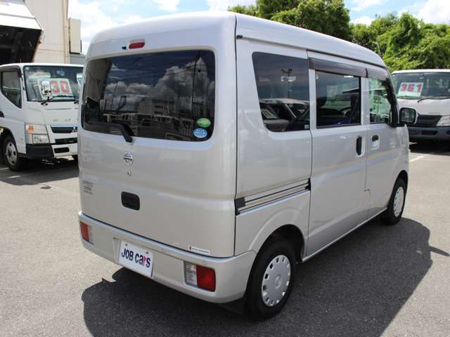 Nissan NV100 Clipper 7