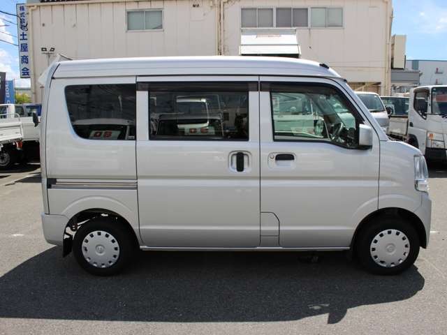 Nissan NV100 Clipper 8