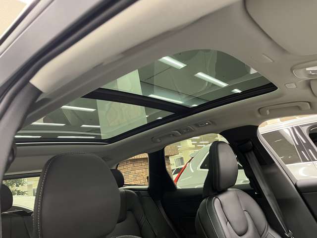 Volvo XC60 8