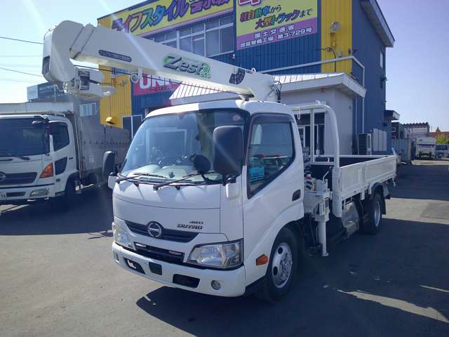 Hino Dutro 3