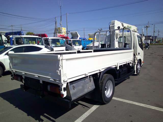 Hino Dutro 7
