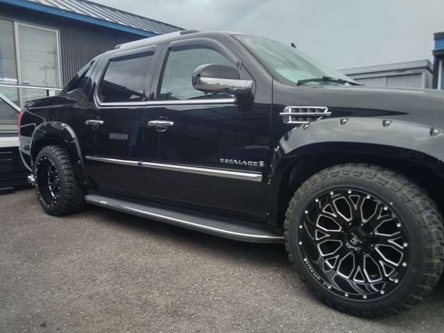 Cadillac Escalade EXT 3