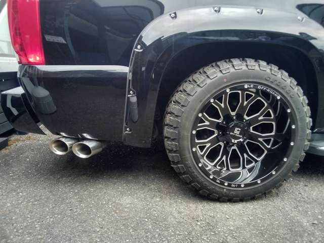 Cadillac Escalade EXT 6