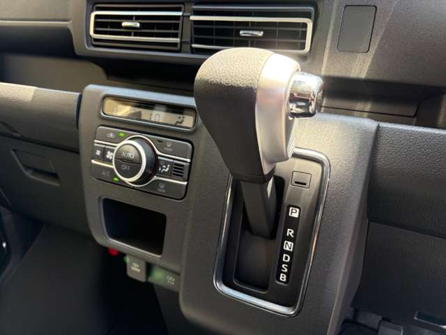 Daihatsu Atrai 9