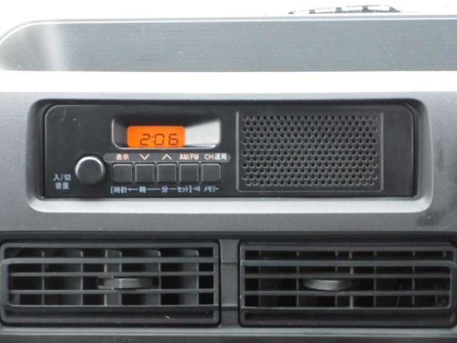 Daihatsu Hijet Cargo 6