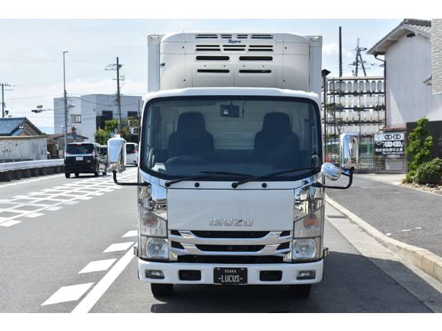 Isuzu Elf 6