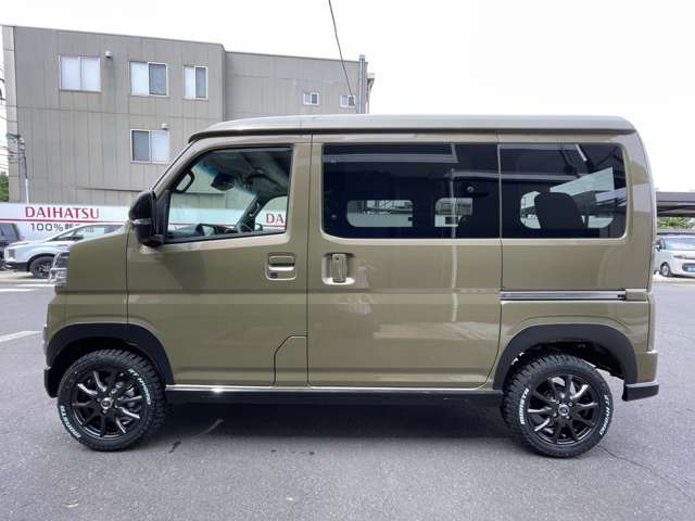 Daihatsu Atrai 6