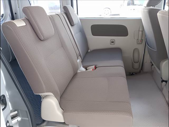 Mitsubishi Minicab Van 11