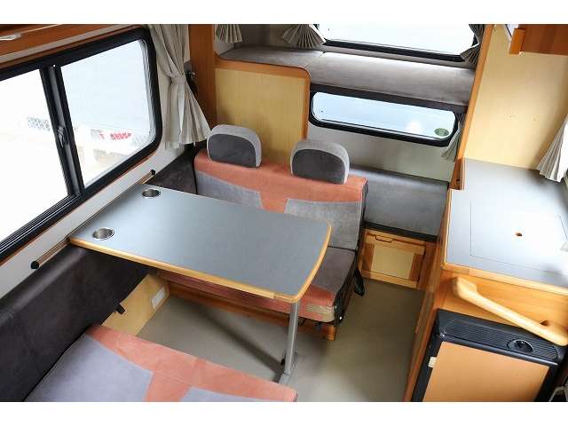 Mazda Bongo Truck 4