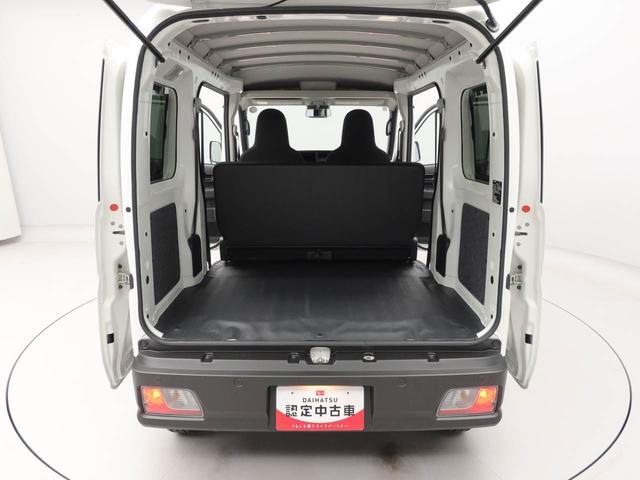 Daihatsu Hijet Cargo 11