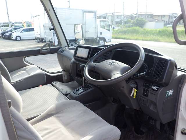 Toyota Coaster 9