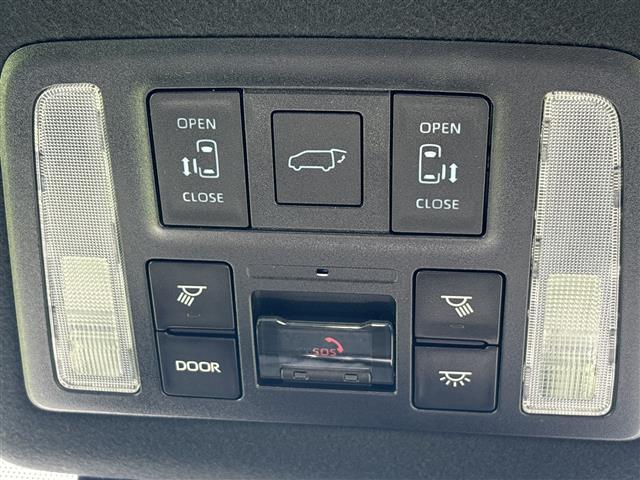 Toyota Voxy 10