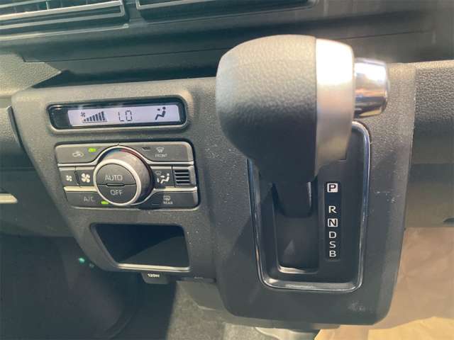 Daihatsu Atrai 12