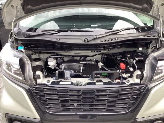 Suzuki Spacia Base 3
