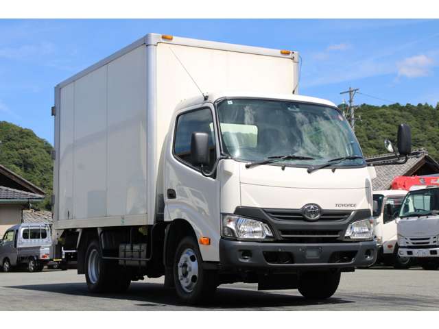 Toyota Toyoace 3