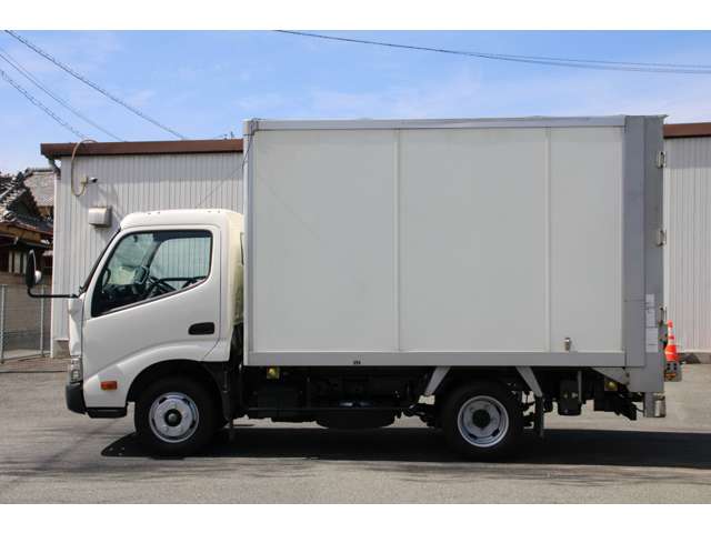 Toyota Toyoace 4