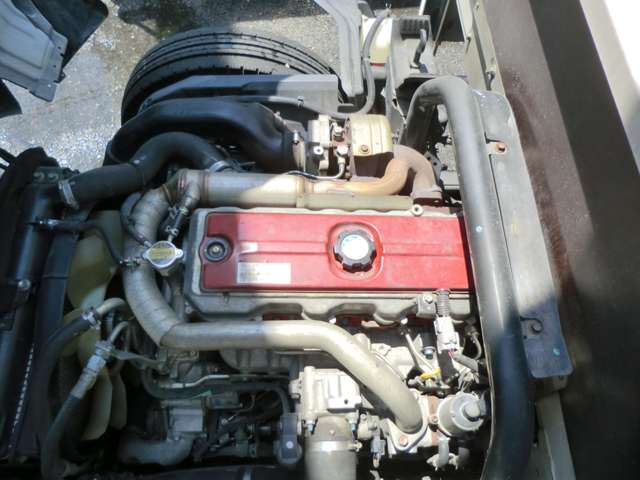 Hino Dutro 4