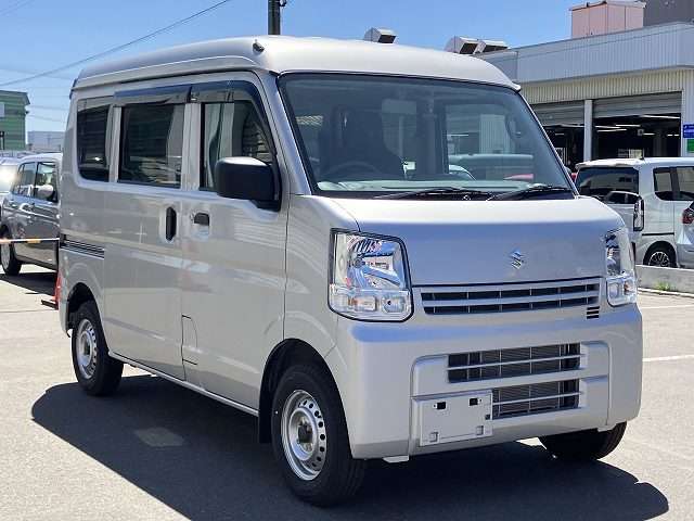 Suzuki Every 9