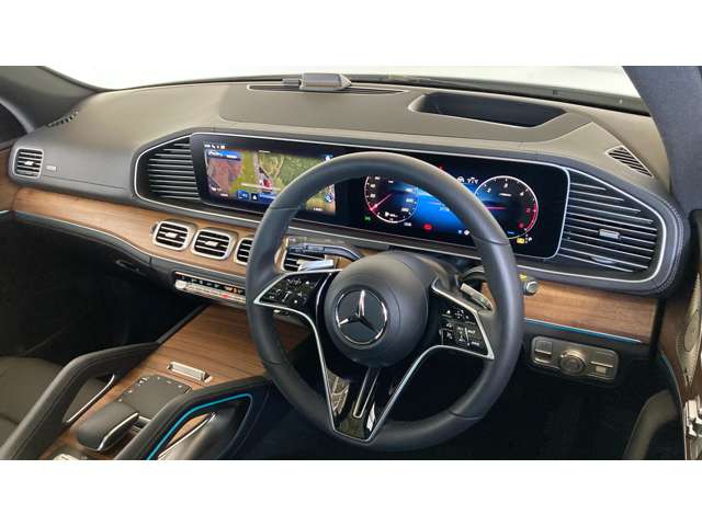 Mercedes-Benz GLE 8