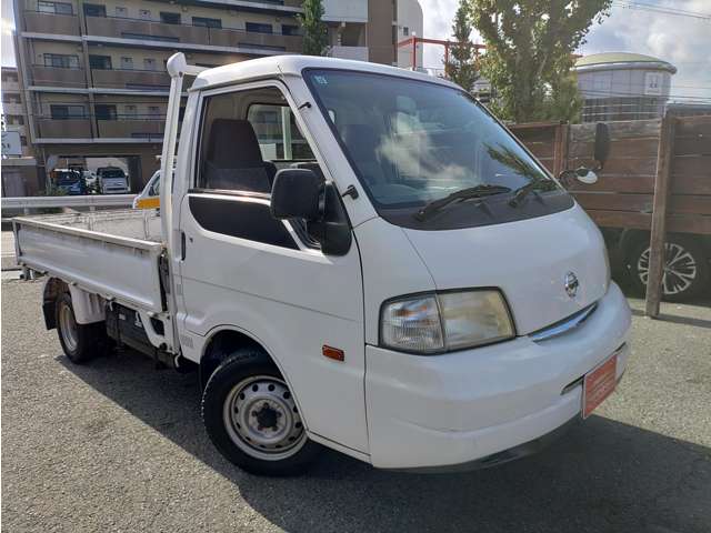 Nissan Vanette Truck 6