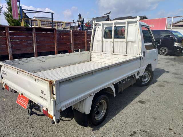 Nissan Vanette Truck 9