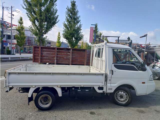 Nissan Vanette Truck 10