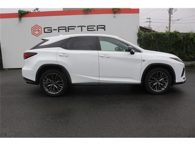 Lexus RX 9