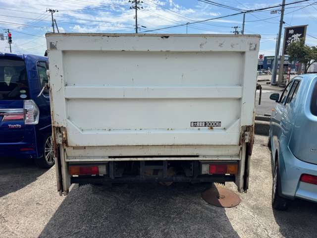 Mitsubishi Fuso Canter 2