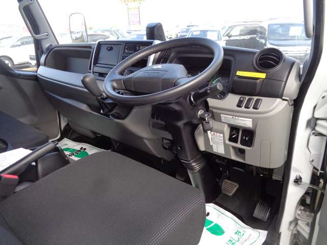 Mitsubishi Fuso Canter 9