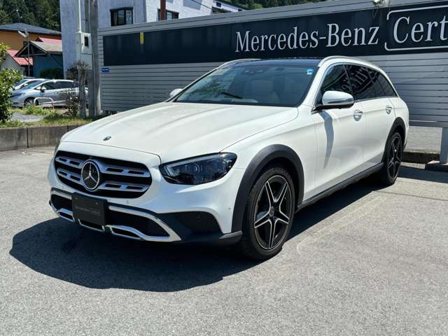 Mercedes-Benz E-Class All-Terrain 3