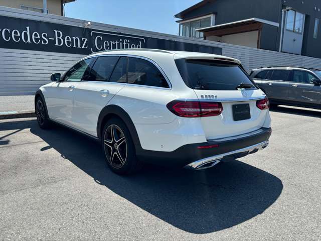Mercedes-Benz E-Class All-Terrain 5