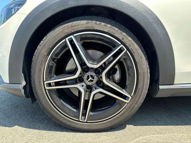Mercedes-Benz E-Class All-Terrain 7
