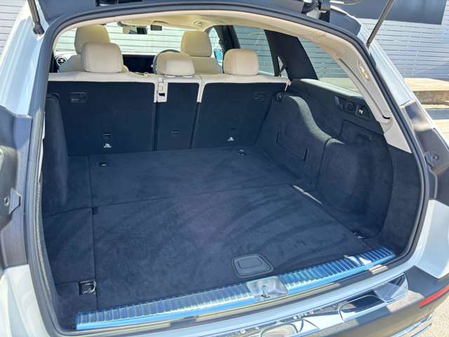 Mercedes-Benz E-Class All-Terrain 9