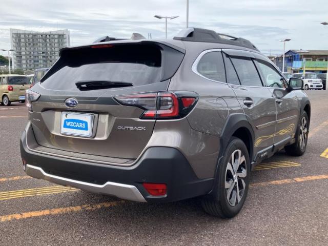 Subaru Legacy Outback 6