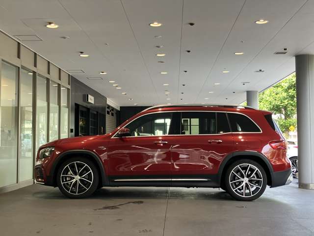 Mercedes-Benz GLB 4