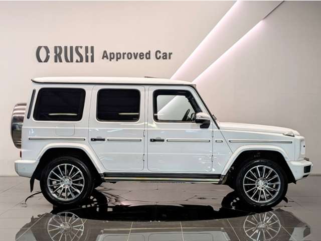 Mercedes-Benz G-Class 3
