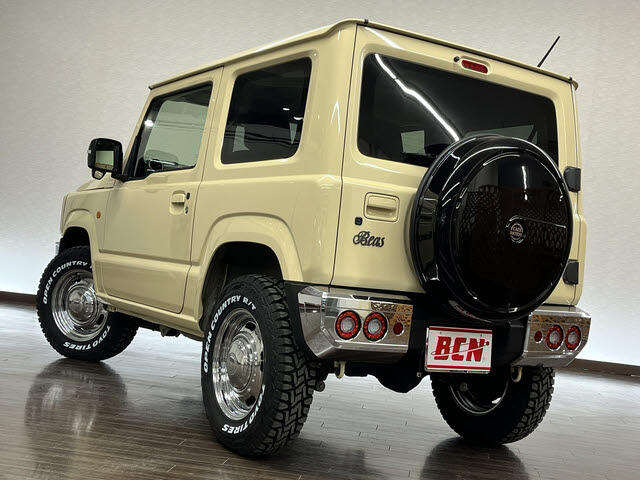 Suzuki Jimny 11