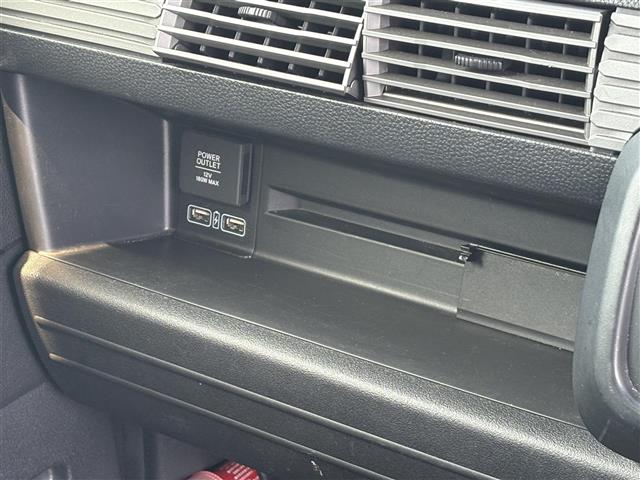 Honda N-VAN 12