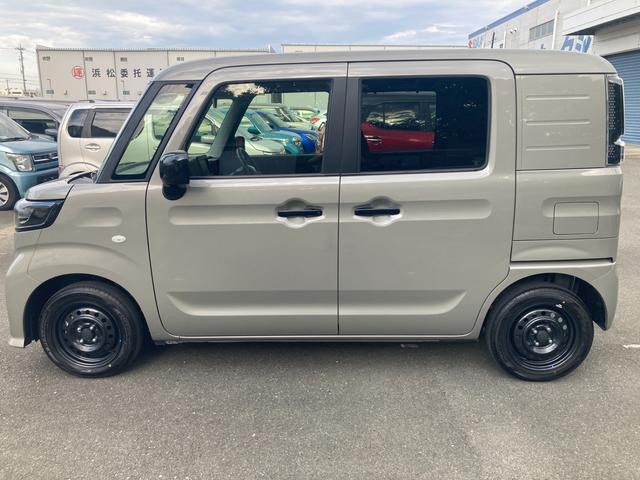 Suzuki Spacia Base 8