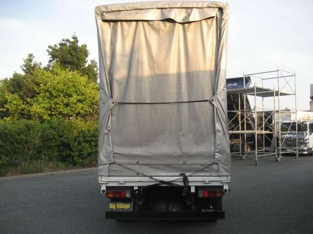 Mitsubishi Fuso Canter 8