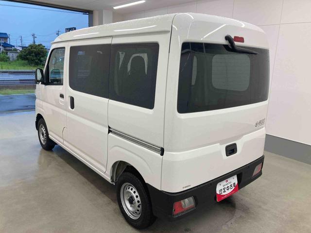 Daihatsu Hijet Cargo 9