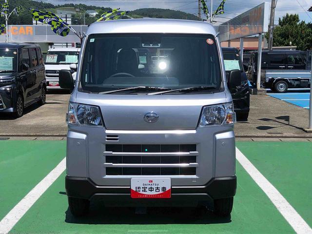 Daihatsu Hijet Cargo 6